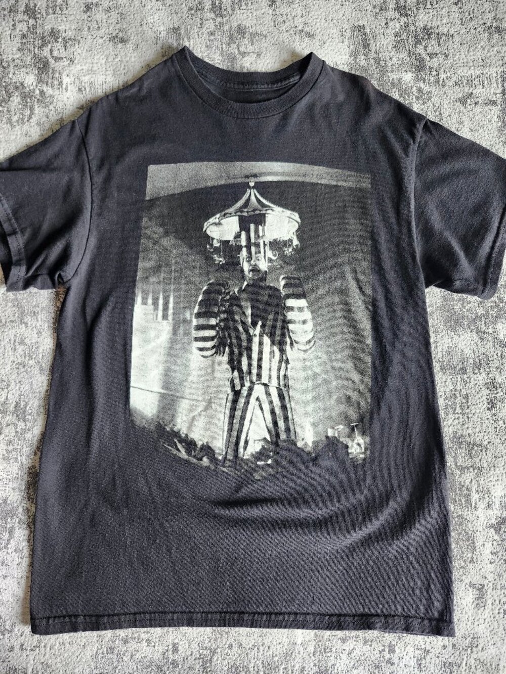 Beetlejuice Original Movie Graphic T Shirt Black Carousel Hat